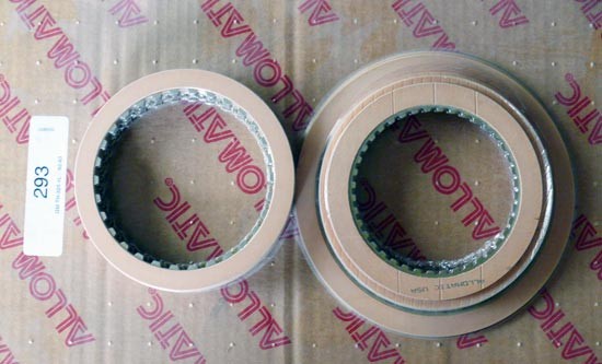 TH325 4L KOMPLET TARCZ CIERNYCH 82-83