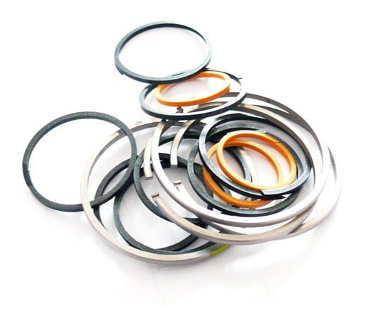 A604 / A606 / 42RLE KOMPLET PIERŚCIENI USZCZELNIAJĄCYCH [ RING KIT]